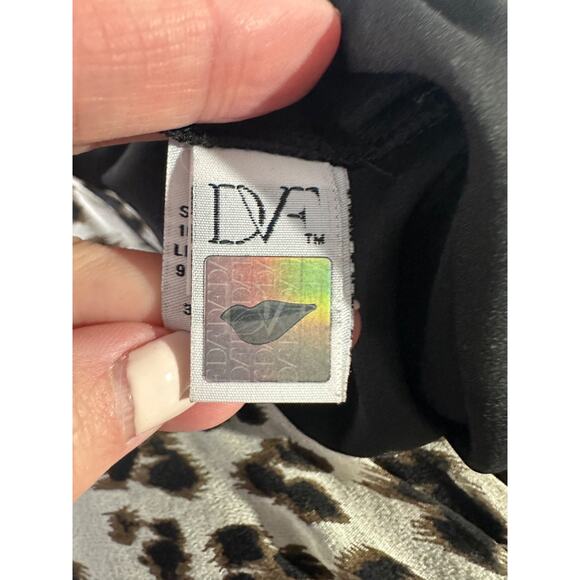 Diane Von Furstenberg DVF Sz 4 Animal Print Silk Dress, 3/4 Length Sleeve A60 - Picture 10 of 11